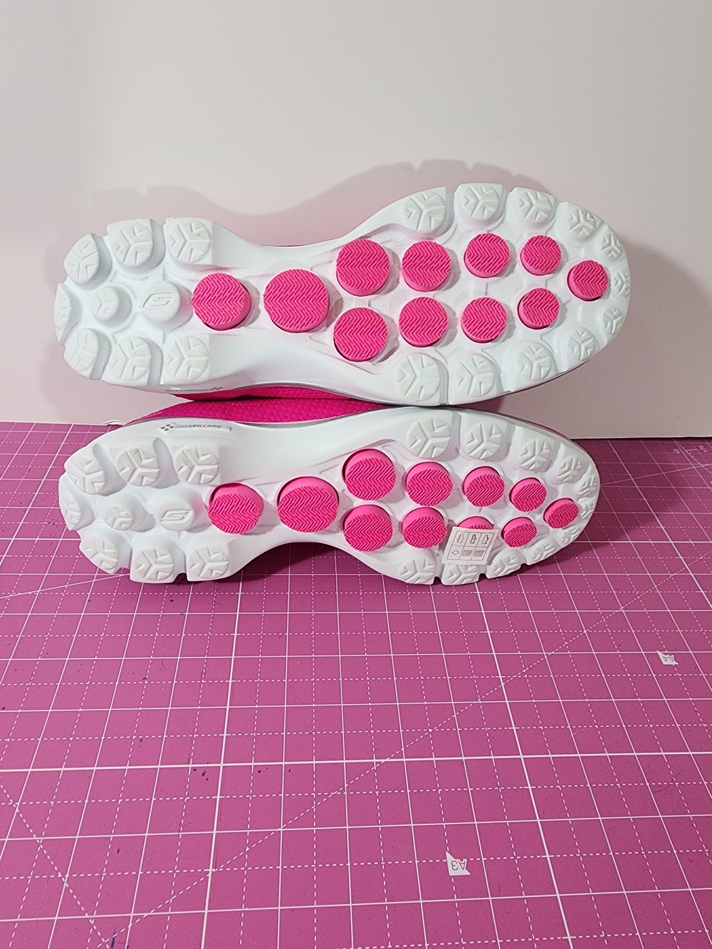 Skechers Go Walk 3 Women's Pink Slip On Loafer Shoes Size 10 - Picture 7 of 7